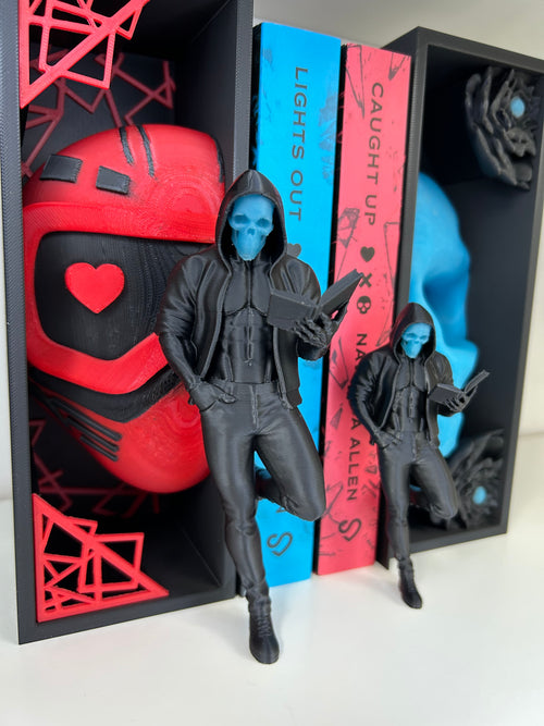 Dark Romance reader - Bookshelf decor