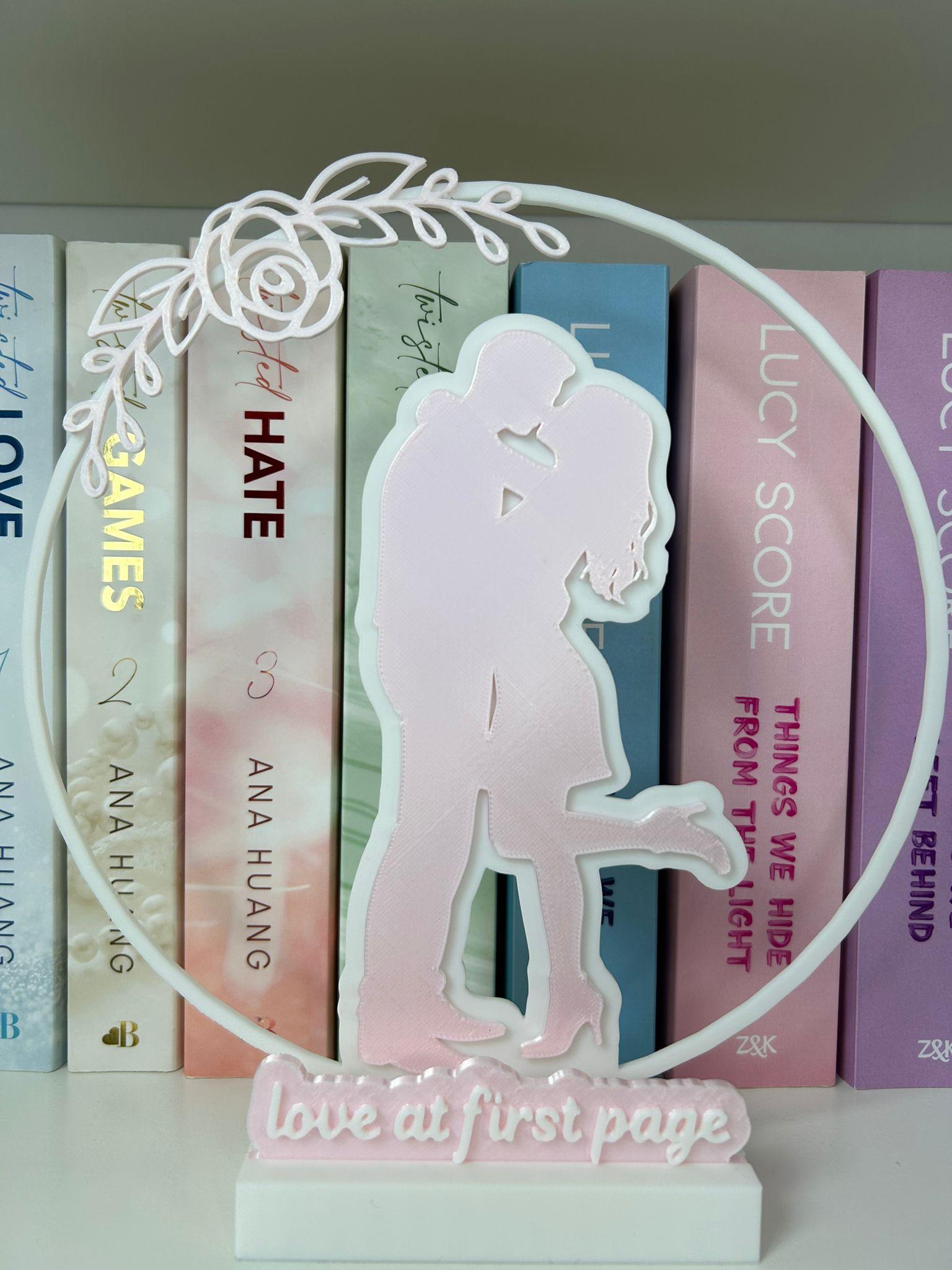 Love at First Page - Romantisch Decoratief Beeld