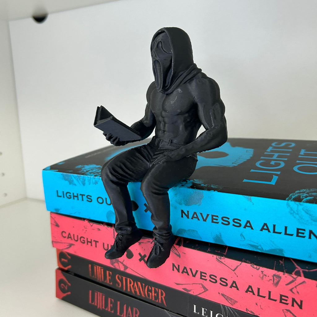 Ghostface Reader Shelf Sitter