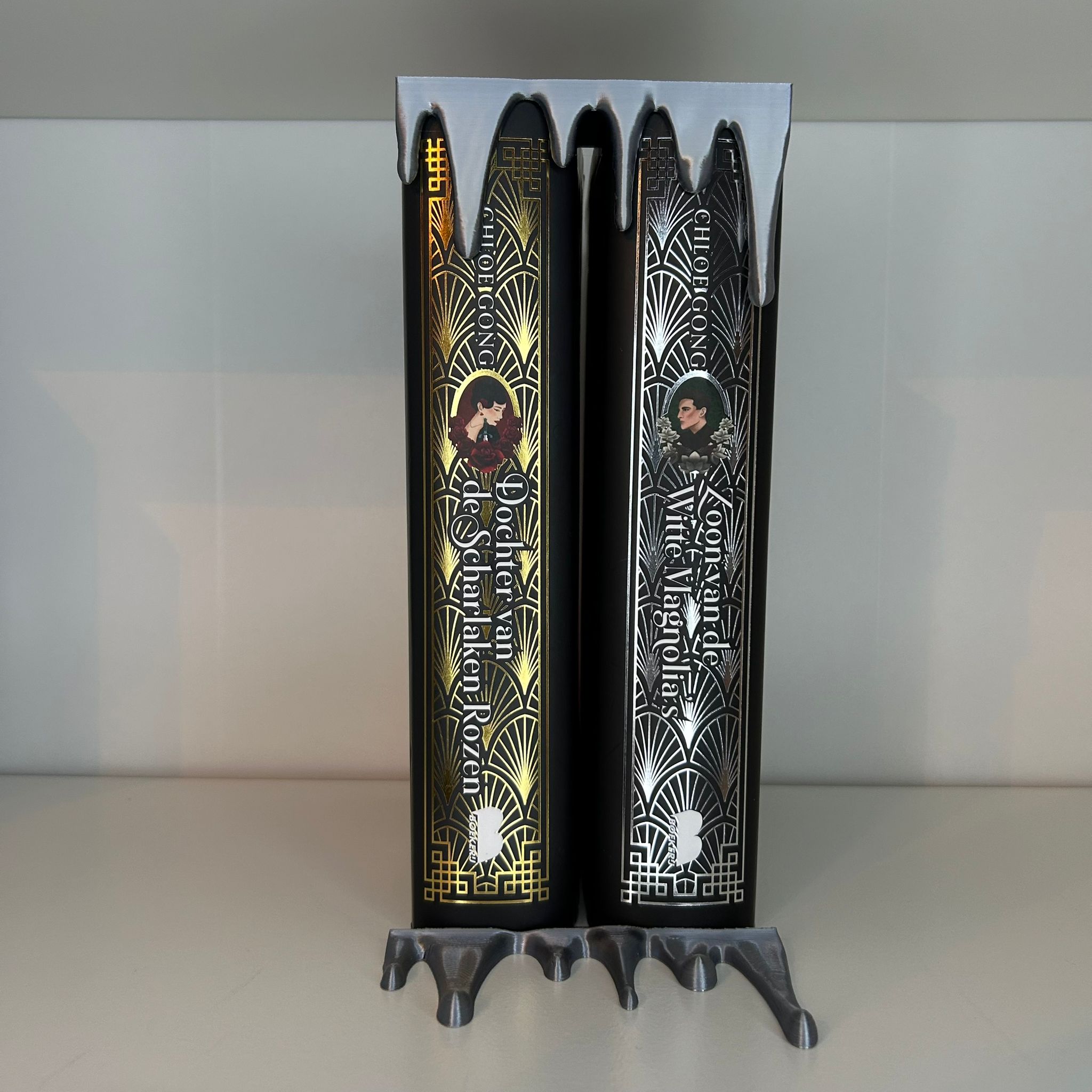 Drip bookend bottom and top decor