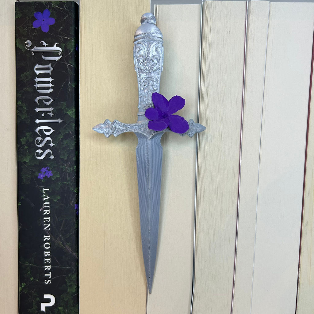 Fantasy Dolk Spine Hugger – Bookish Shelf Decor – Peek Out Book Decor