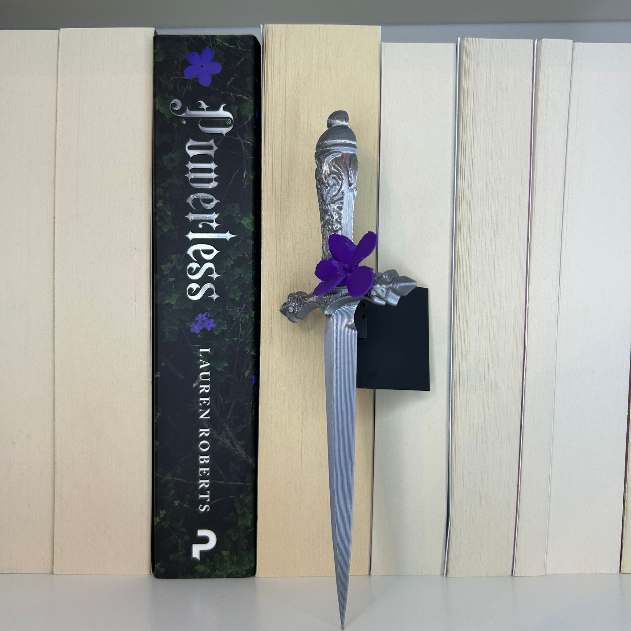 Fantasy Dolk Spine Hugger – Bookish Shelf Decor – Peek Out Book Decor
