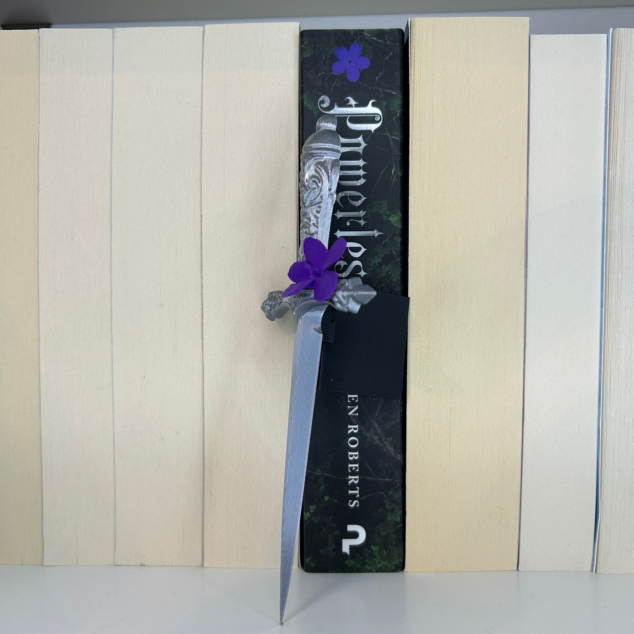 Fantasy Dolk Spine Hugger – Bookish Shelf Decor – Peek Out Book Decor