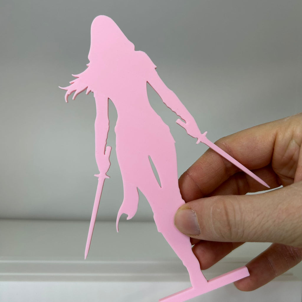 Female Assassin Ornament - Plates & Pieces